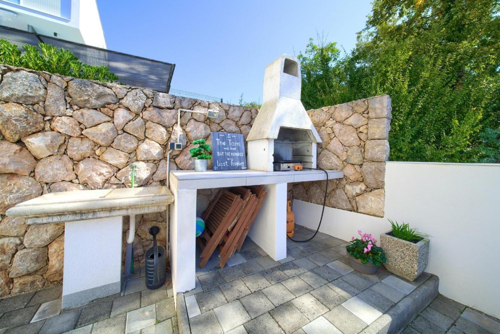 Apartment Sasso Bianco With The Private Pool 奈维斯 外观 照片