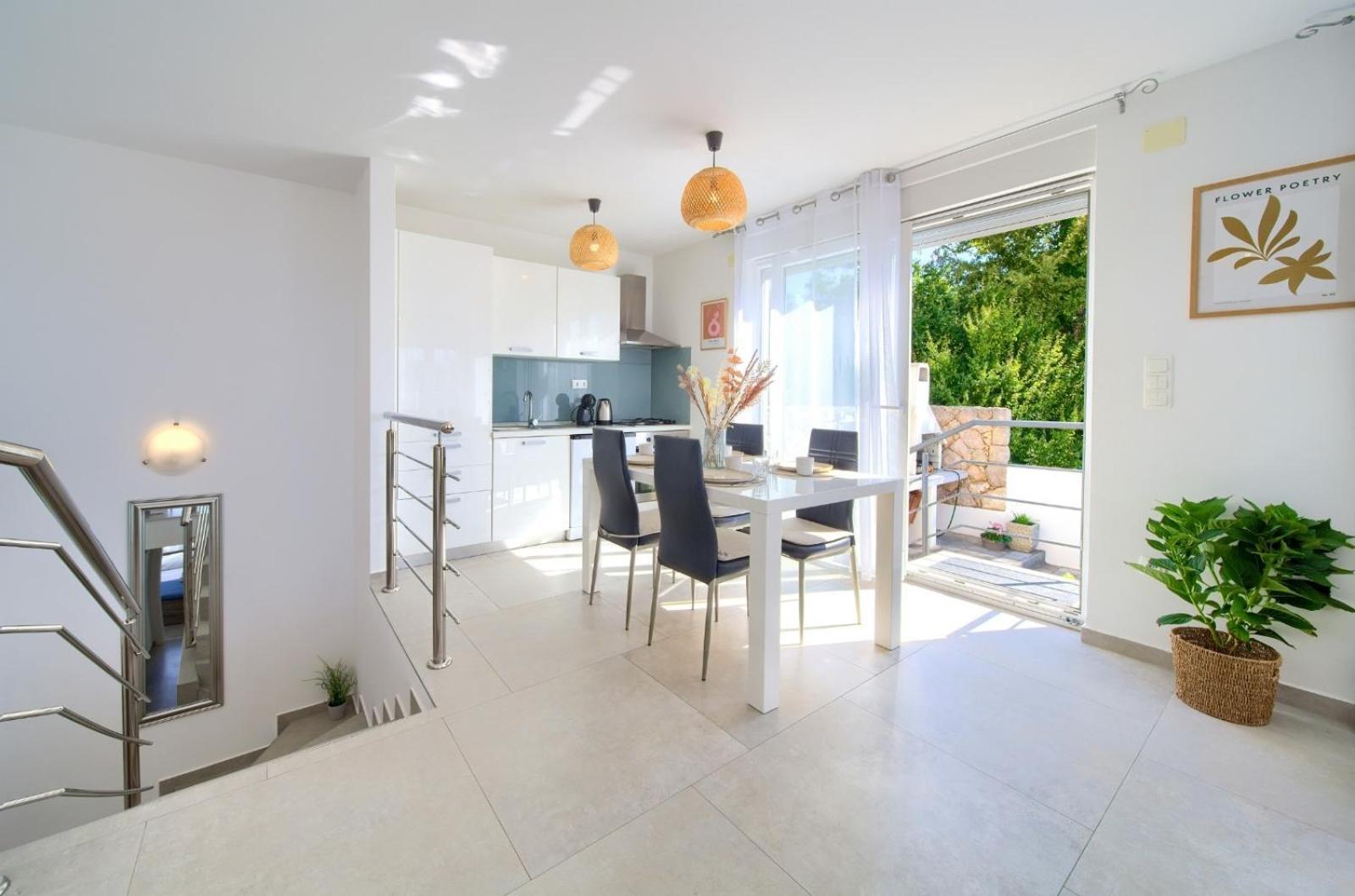 Apartment Sasso Bianco With The Private Pool 奈维斯 外观 照片
